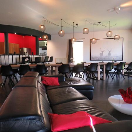 Oxygen House, Holiday And Team Building オヴィファ エクステリア 写真