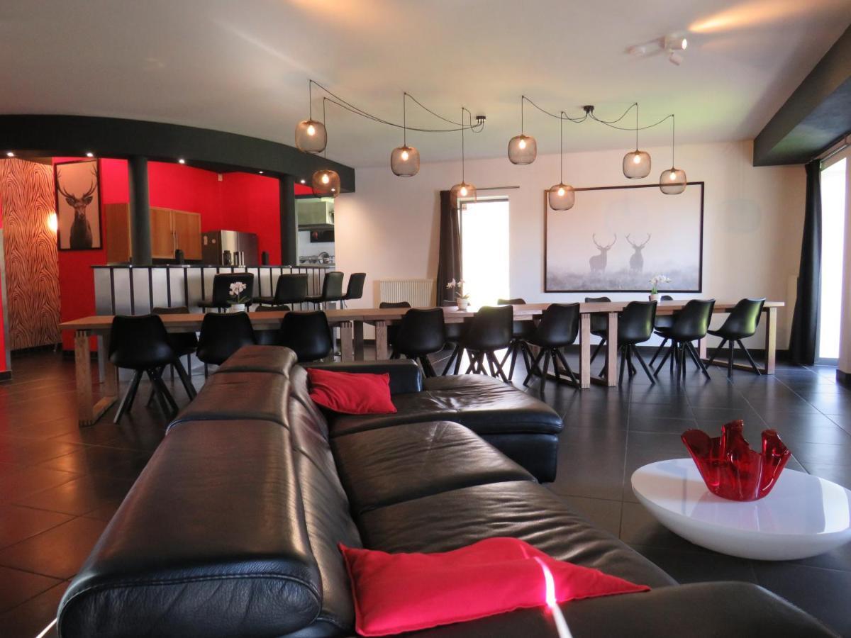 Oxygen House, Holiday And Team Building オヴィファ エクステリア 写真